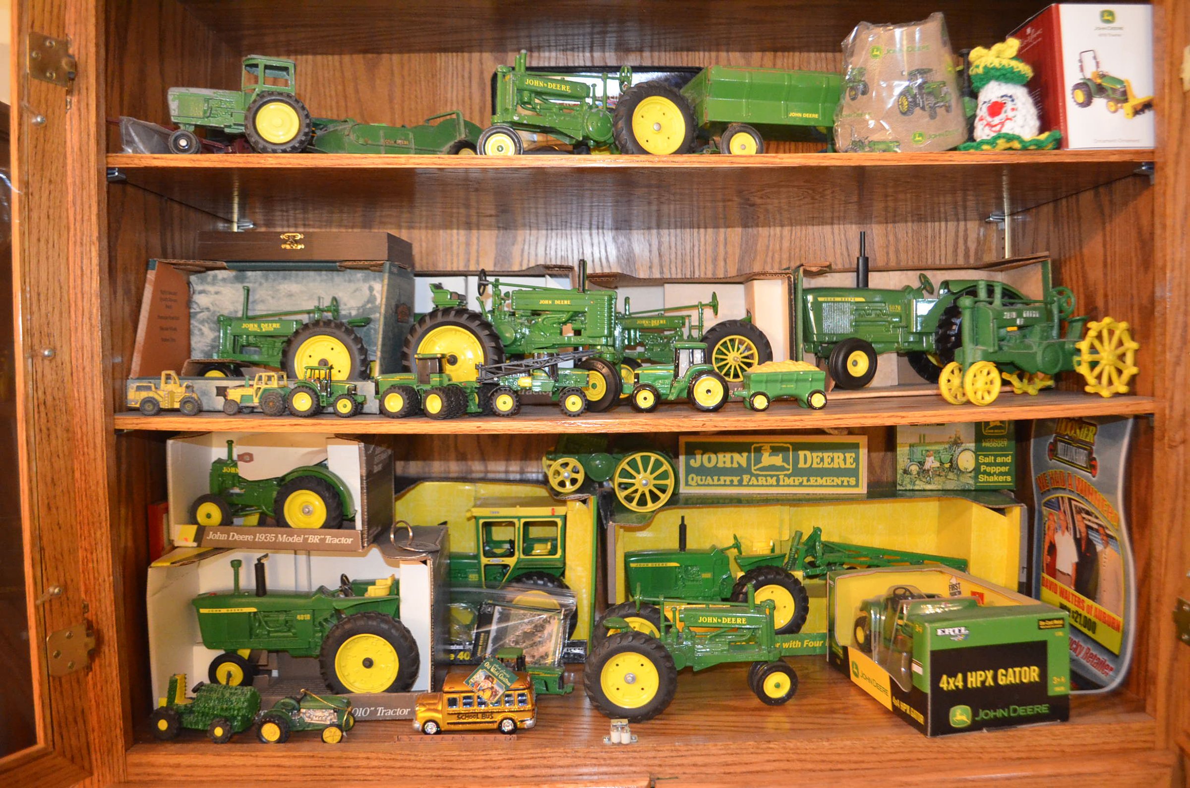 Property photo 75 - PERSONAL PROPERTY ANTIQUE & COLLECTIBLES AUCTION IN DEKALB CO., INDIANA